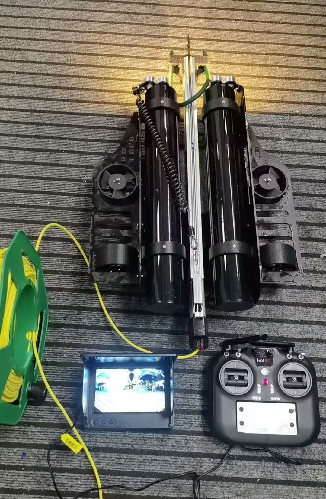ロボット魚群探知機 超クリアナイトビジョン 魚追跡ワイルドフ - Fish Finder のレビューと価格